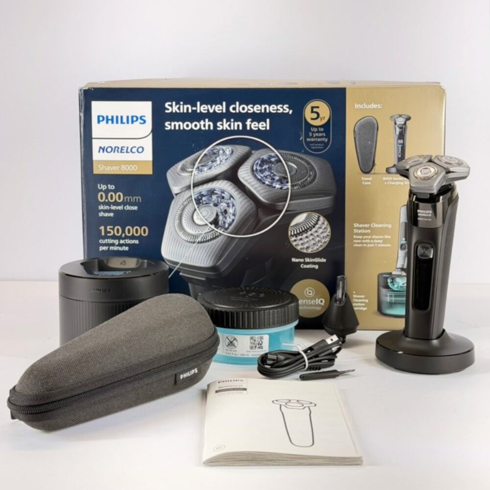 Philips Norelco Electric Shaver 8000 Set Black Wet & Dry SenseIQ New Open Box